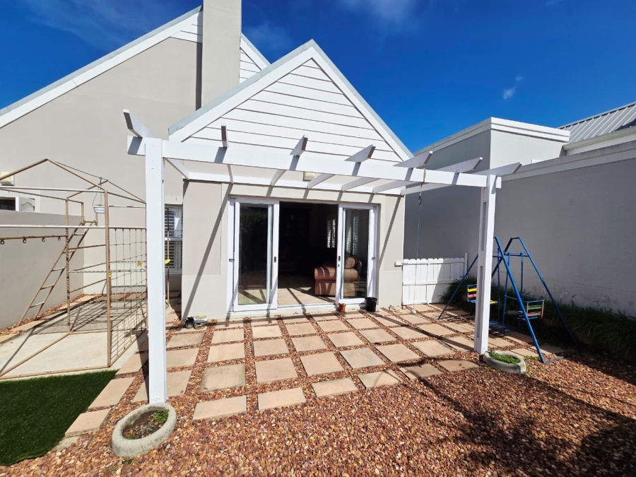 3 Bedroom Property for Sale in Kingswood Golf Estate Western Cape